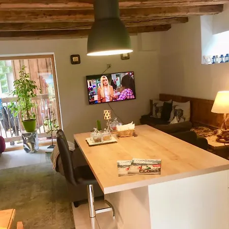 Evy Апартаменты Муттерс