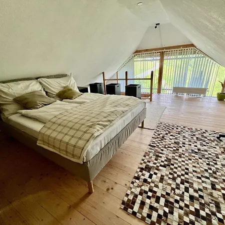 דירה Evy מוטרס